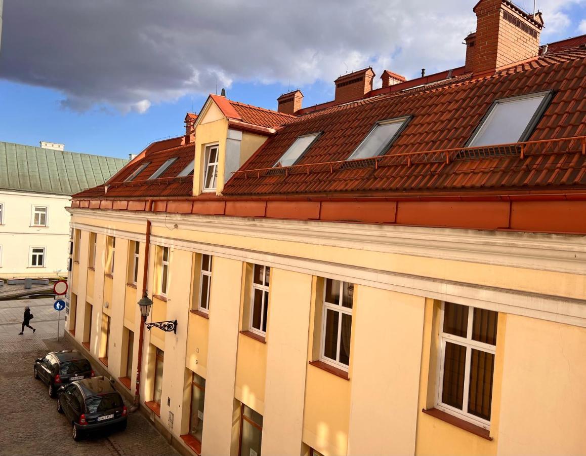 Heart Of Center Apartment